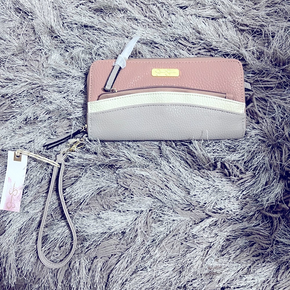 JESSICA SIMPSON Wristlet Wallet Zipper Closure with Pockets